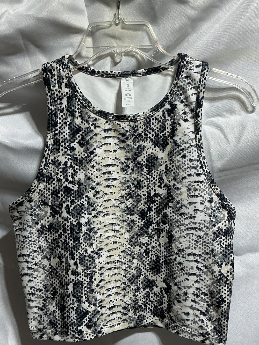 Balance Collection Women's size medium black White Snake Print Cropped Tank Top